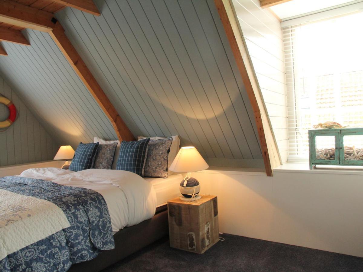 Lovely Holiday Home In Hindeloopen Exterior photo